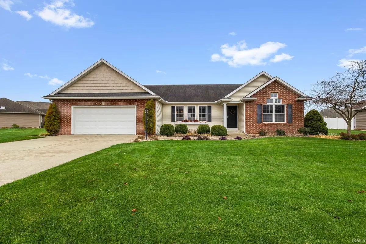 23870 Autumnview Lane, Elkhart, IN 46517 - Image #1