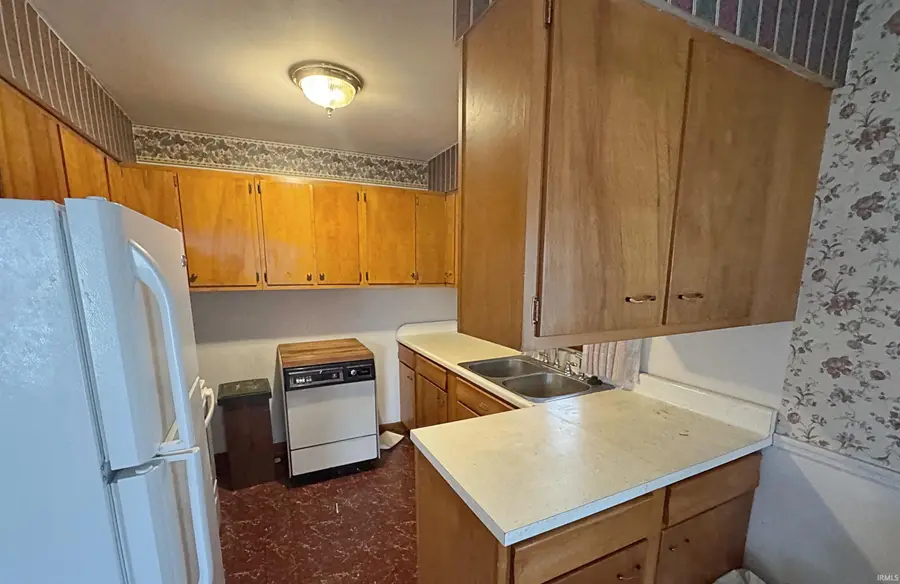 404 NE 19th Street, Washington, IN 47501 - #3