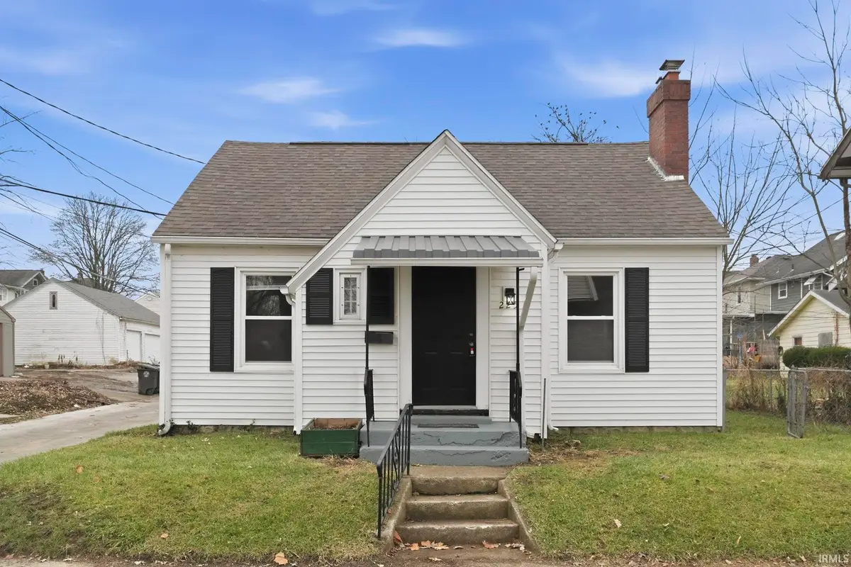 225 W Darrow Avenue, Fort Wayne, IN 46807 - Image #1