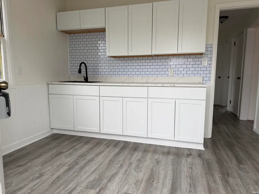 212 N Gladstone Avenue, South Bend, IN 46619 - Image #3