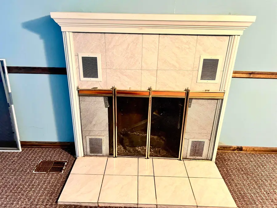 2405 Woodmont Drive, South Bend, IN 46614 - Image #3