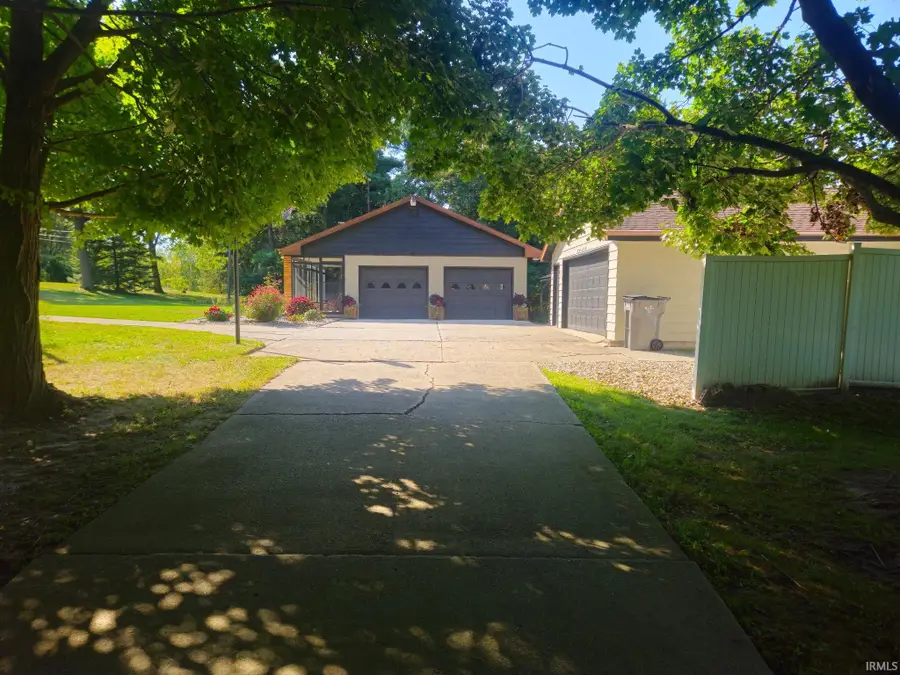 59349 Hazel Road, South Bend, IN 46614 - Image #3