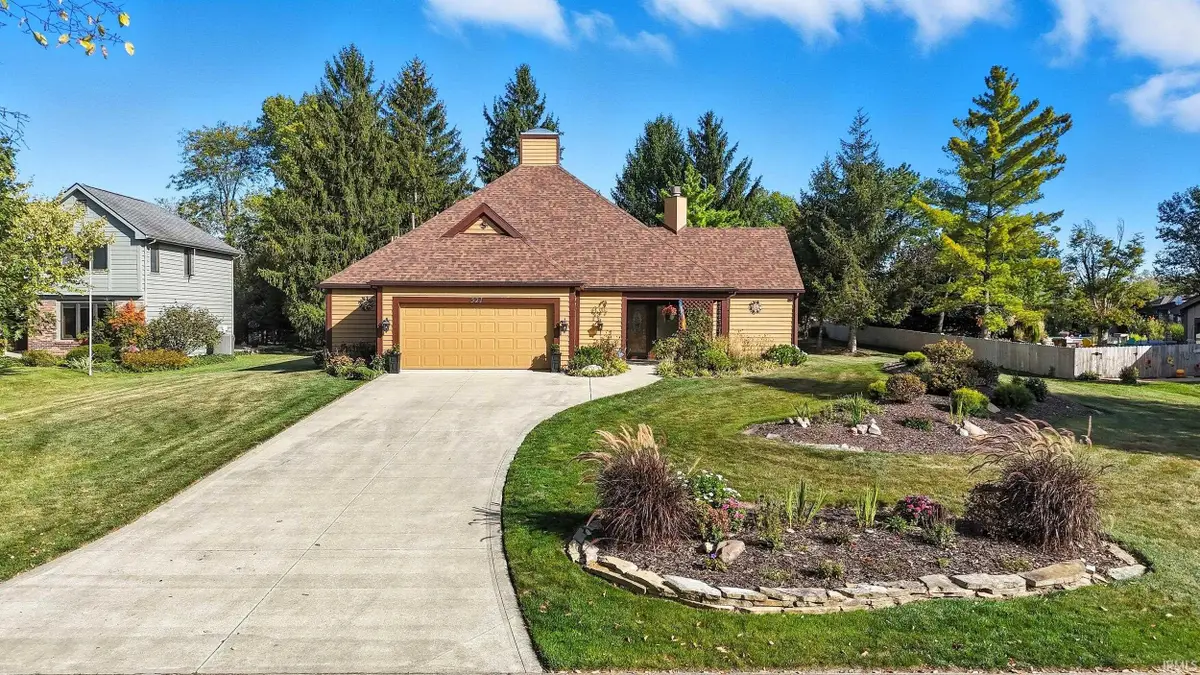 521 Stockade Drive, Fort Wayne, IN 46825 - Image #1