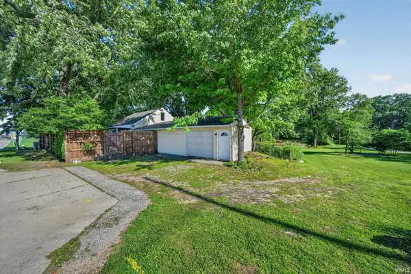 16974 Douglas Road, Mishawaka, IN 46545