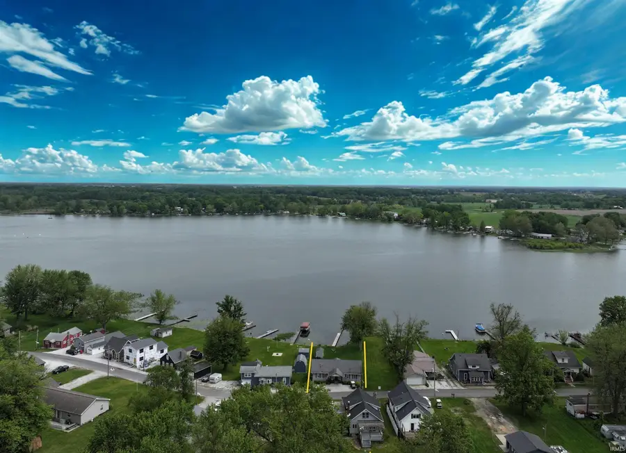 1241 N Main Street, Kewanna, IN 46939 - #3