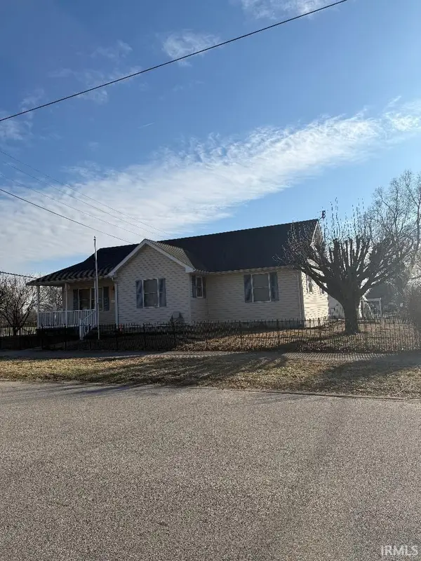 715 E Oak Street, Princeton, IN 47670