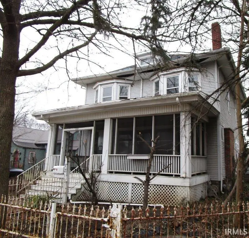 1319 E Center Street, Warsaw, IN 46580 - Image #1