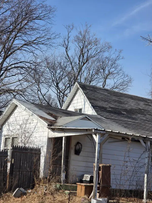 11597 S County Road 500 W Road, Jasonville, IN 47438