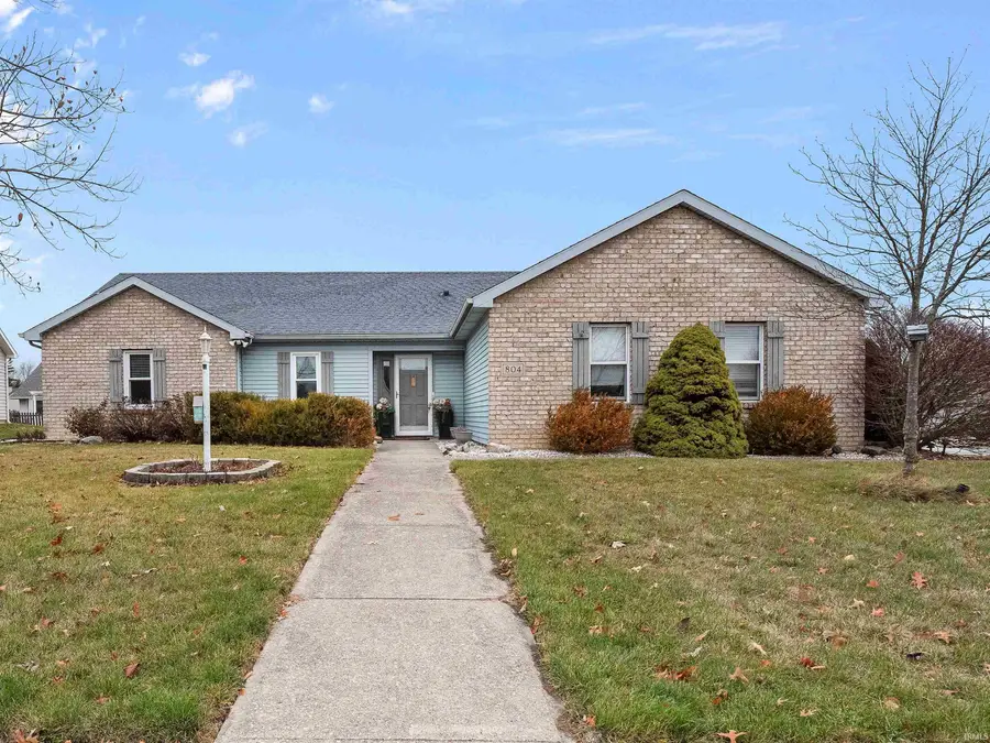 804 Woodland Springs Place, Fort Wayne, IN 46825 - Image #3