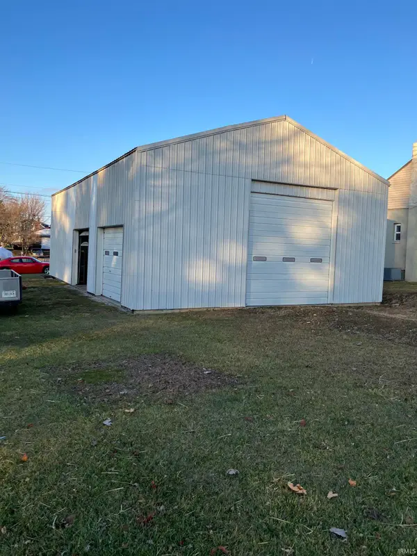 1322 W Hickory Street, Union City, IN 47390
