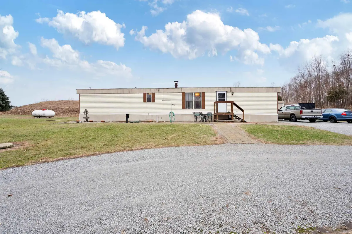 4204 N 1350 E, Burnettsville, IN 47926 - #1