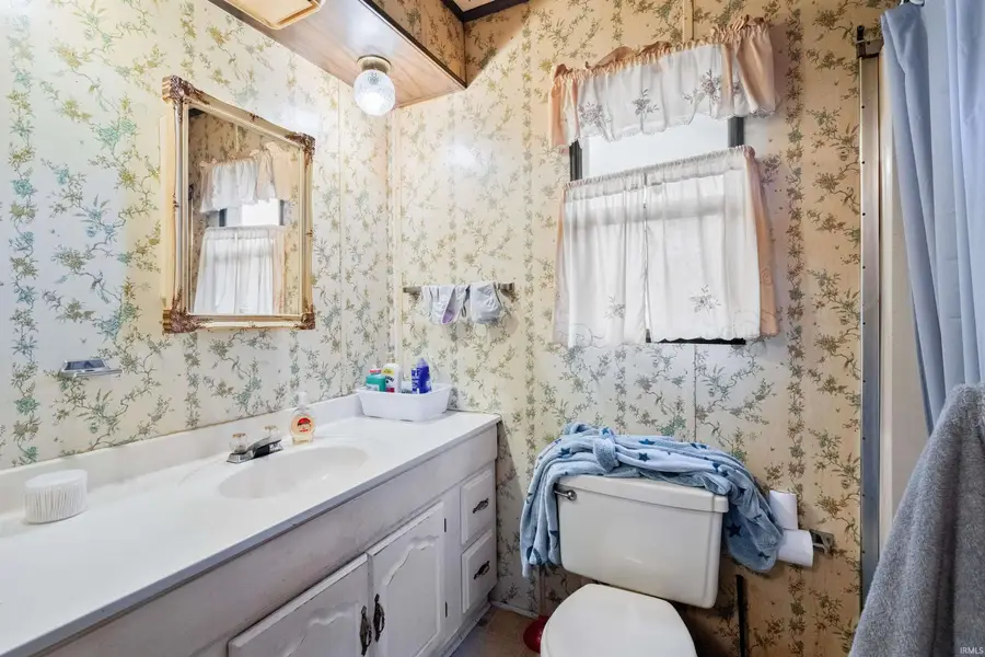 4204 N 1350 E, Burnettsville, IN 47926 - #3