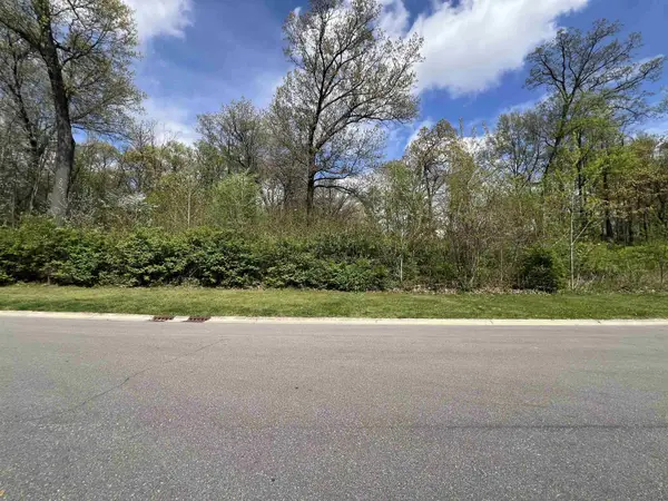 53362 Spring Blossom Court, South Bend, IN 46637