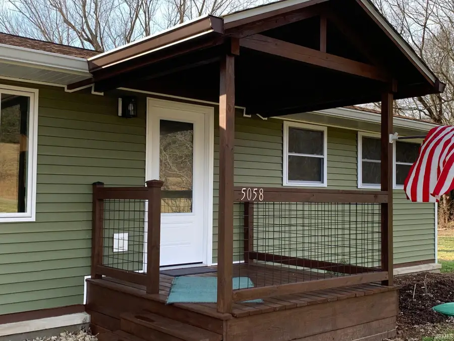 5058 E State Road, Bloomfield, IN 47424 - Image #2