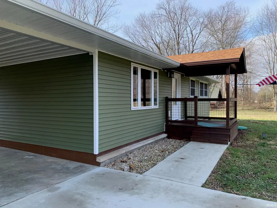 5058 E State Road, Bloomfield, IN 47424 - Image #3