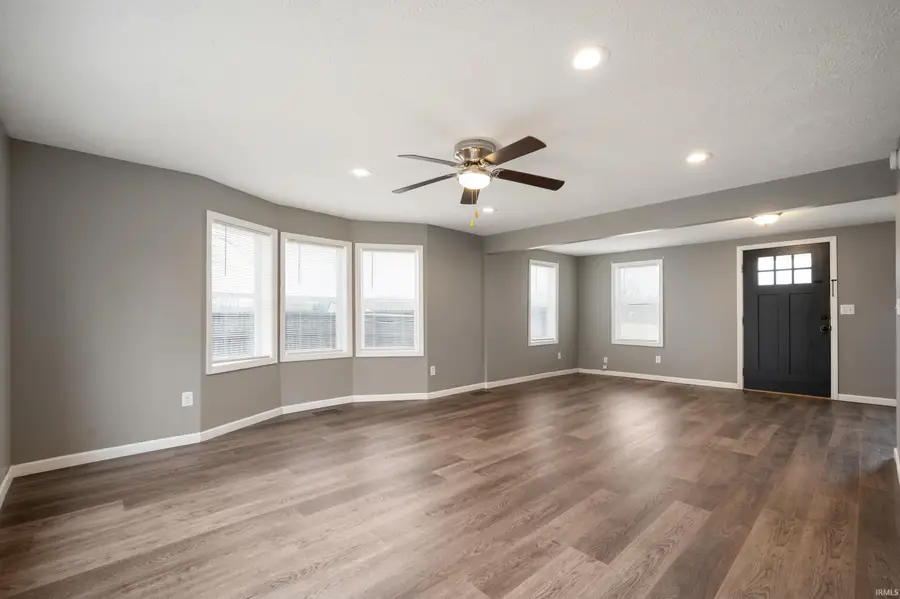 2660 S Benegar Avenue, Yorktown, IN 47396 - Image #3