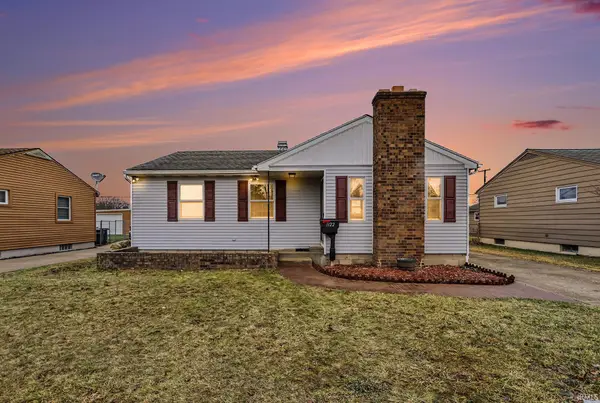 1122 Sussex Drive, South Bend, IN 46628