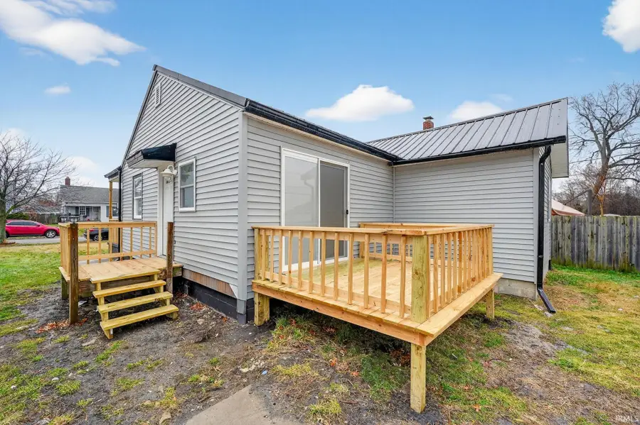 417 S Gladstone Street, South Bend, IN 46619 - Image #2