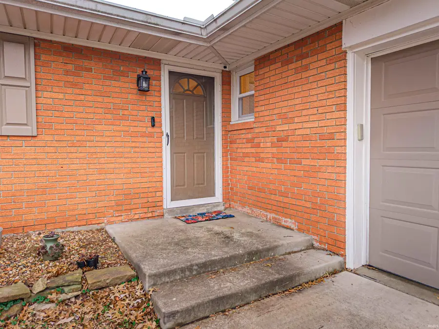 216 Hanover Road, Evansville, IN 47710 - Image #2