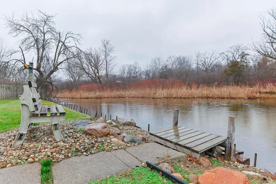 27002 Water Edge Drive, Elkhart, IN 46514 - #2