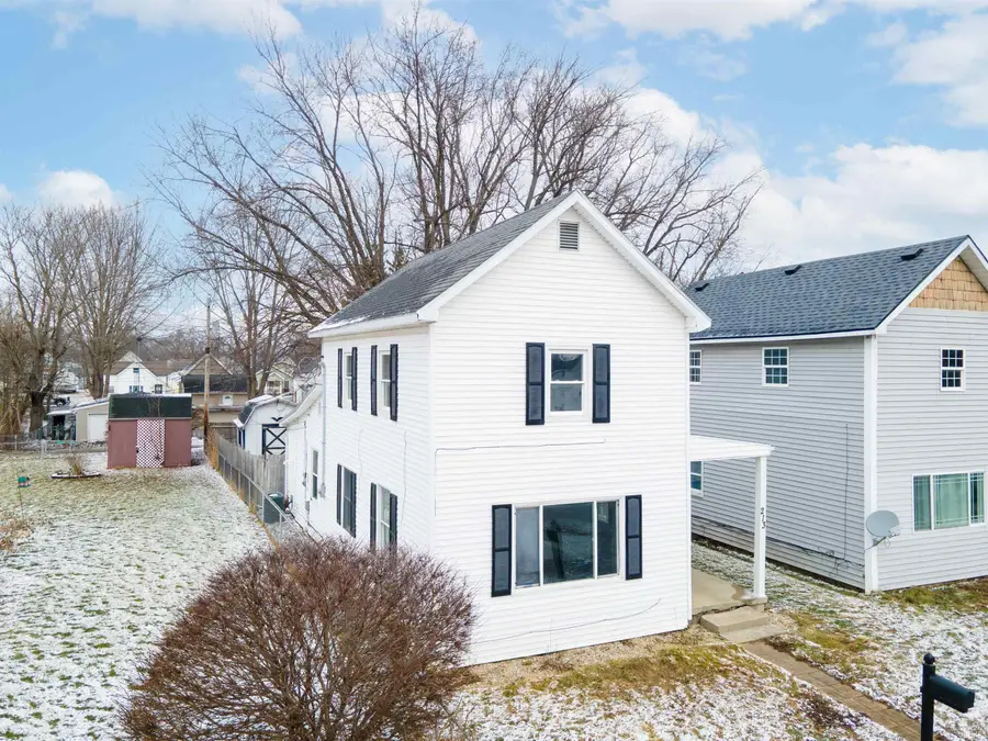 213 E South G Street, Gas City, IN 46933 - #2