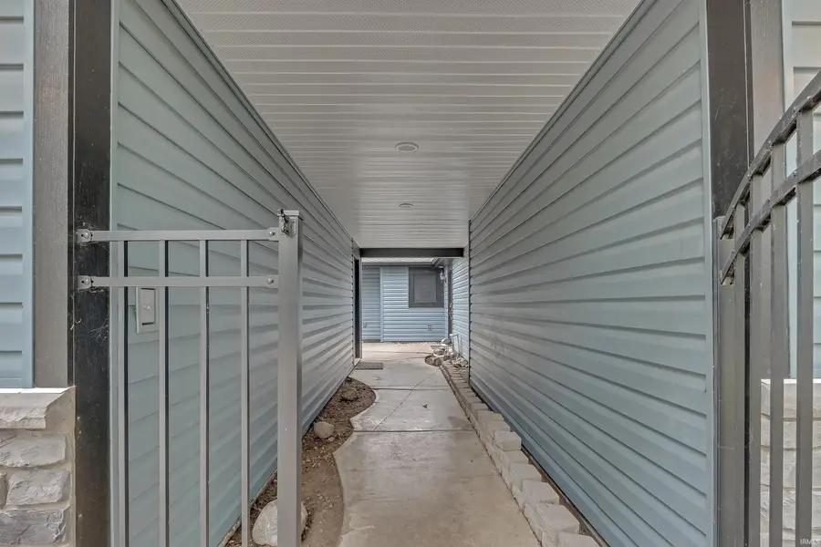 1309 Hiawatha Place, Auburn, IN 46706 - #2