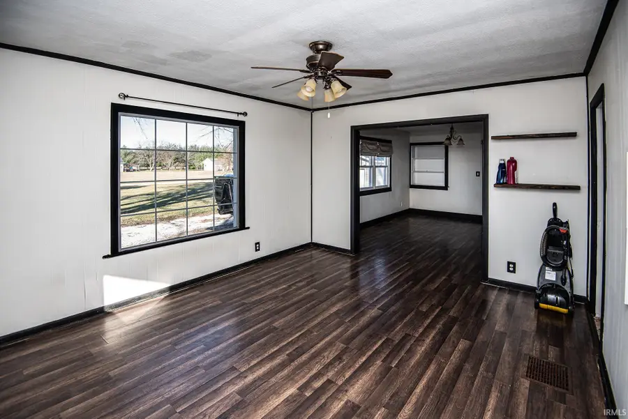 2320 S Henderson Road, Vincennes, IN 47591 - Image #3