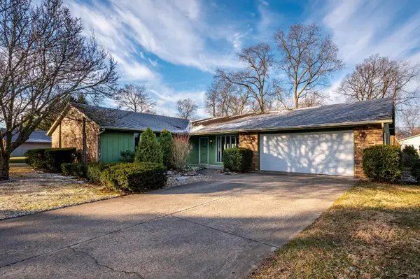 905 S Buckingham Road, Yorktown, IN 47396