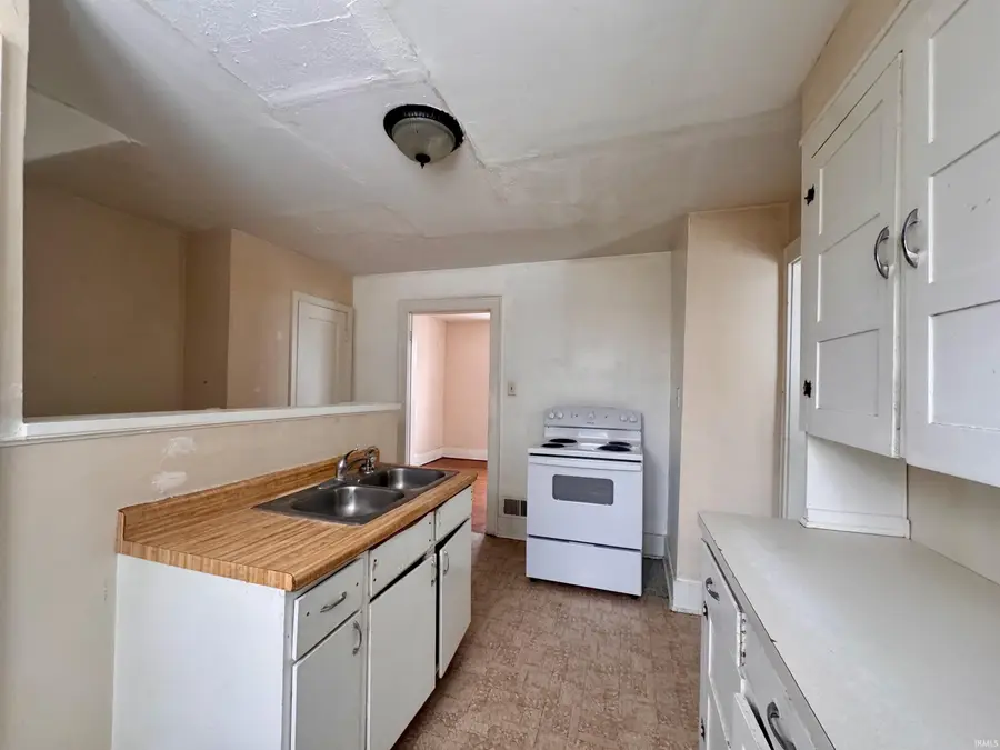 3106 S Michigan Street, South Bend, IN 46614 - #2