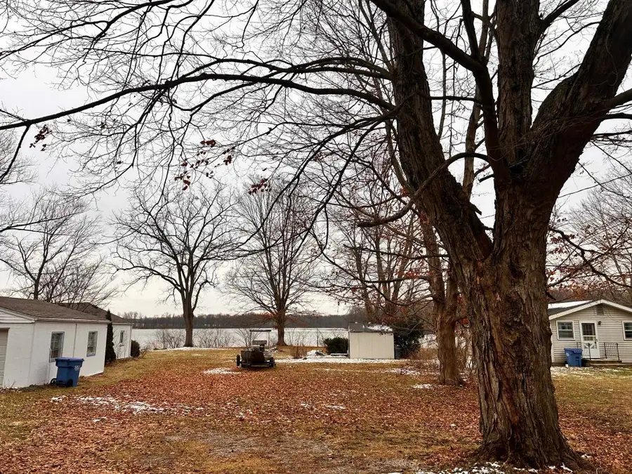 3475 W Shoreline Drive, Columbia City, IN 46725 - #2