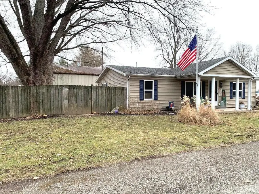 639 E Washington Street, Veedersburg, IN 47987 - Image #3