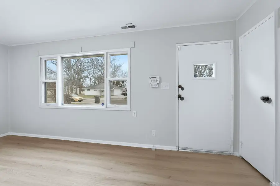 6034 Southcrest Road, Fort Wayne, IN 46816 - Image #3