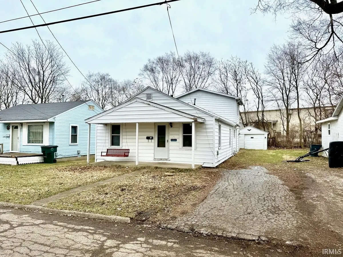 2202 S Penn Street, Muncie, IN 47302 - #1