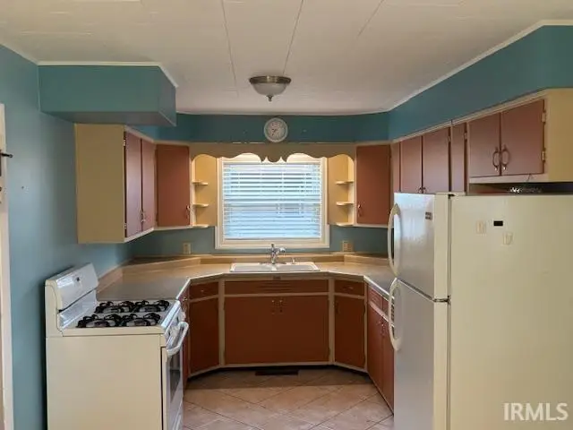 705 N Adams Avenue, Fowler, IN 47944 - #3