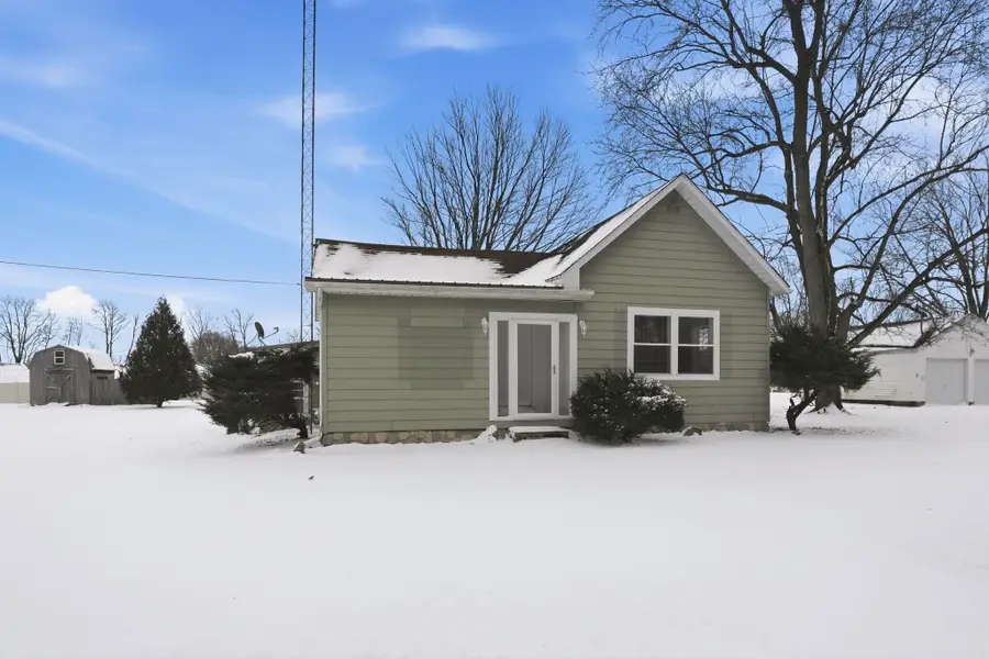 11184 S 250 West Road, Silver Lake, IN 46982 - #3