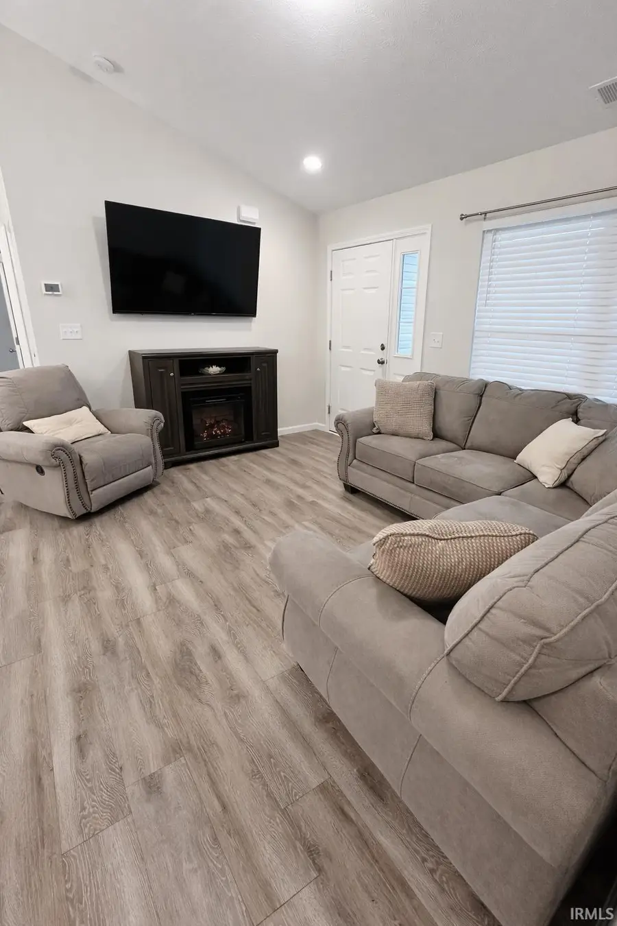 1313 S Baldwin Court, Princeton, IN 47670 - Image #2