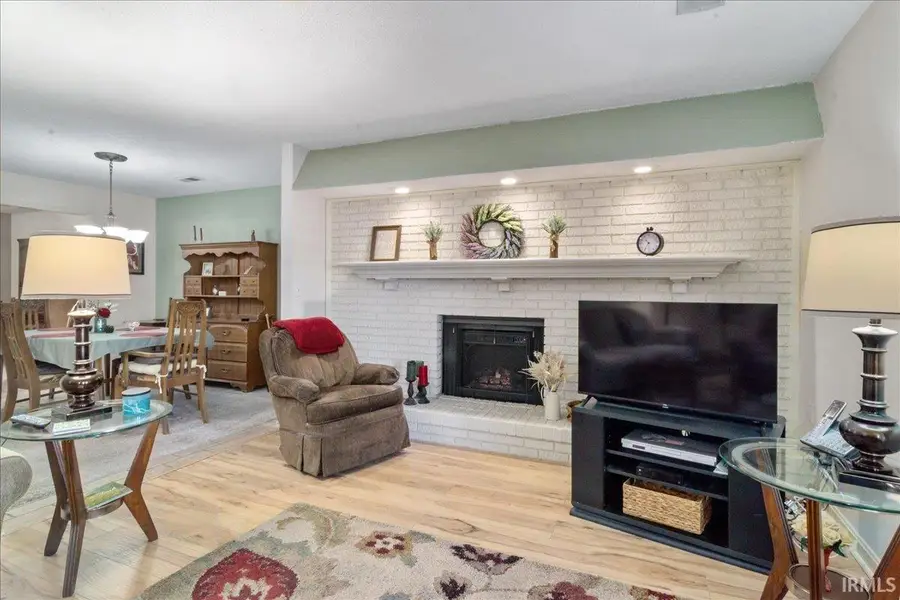 6742 Newburgh Road, Evansville, IN 47715 - Image #3