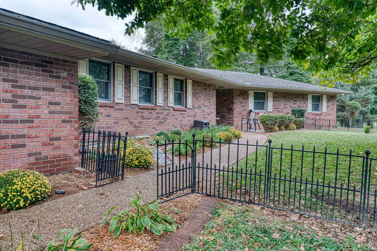 5244 Tarrytown Road, Newburgh, IN 47630 - Image #1