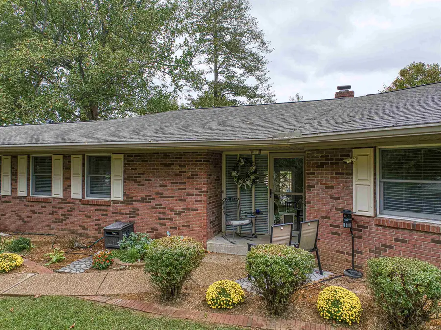 5244 Tarrytown Road, Newburgh, IN 47630 - Image #2