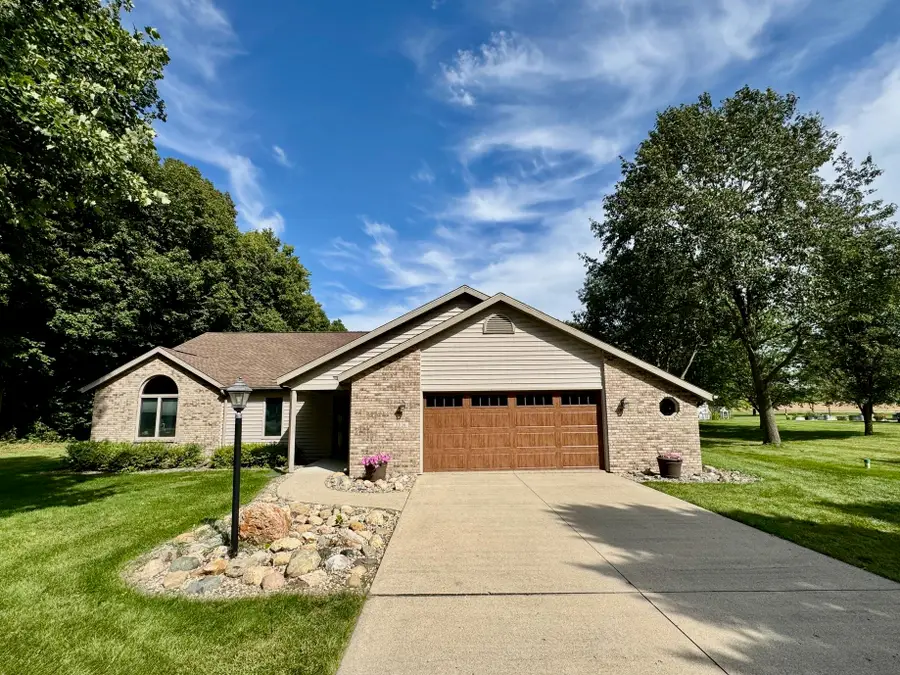 5056 N Dovewood Trail, Warsaw, IN 46582 - #2
