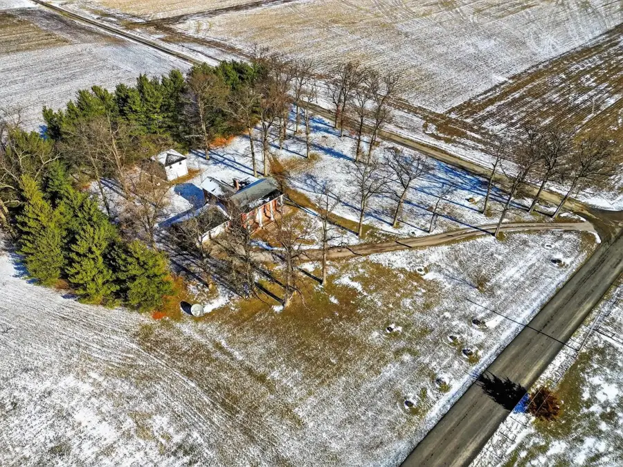 8010 W County Road 400 N, Royal Center, IN 46978 - #3