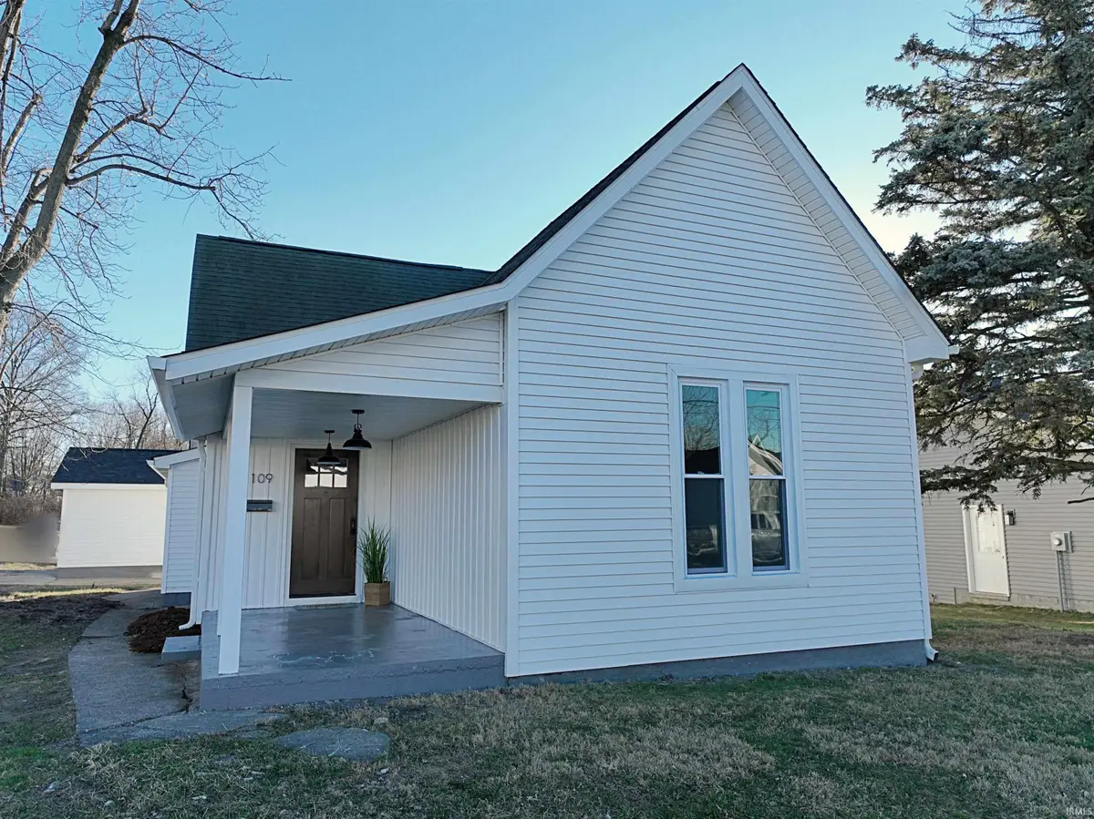 1109 Washington Avenue, Washington, IN 47501 - Image #1