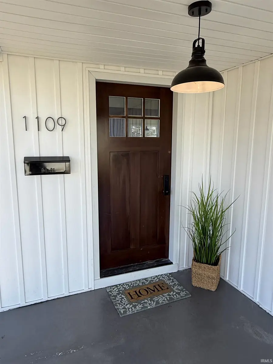 1109 Washington Avenue, Washington, IN 47501 - Image #3