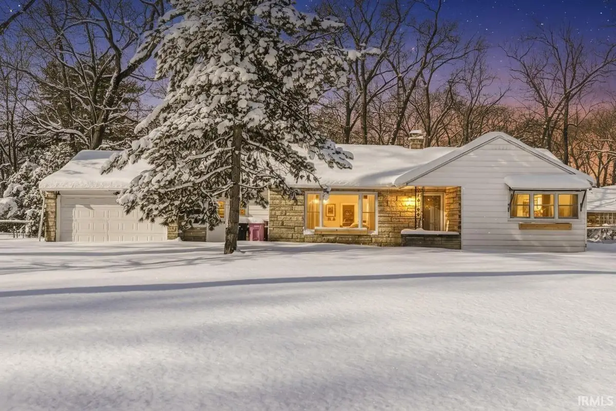 53199 W Oakmont Drive, South Bend, IN 46637 - #1