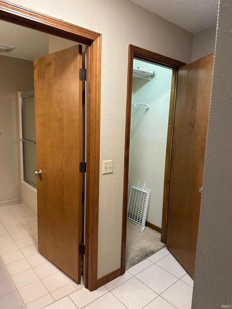 5717 Bayside Drive, Fort Wayne, IN 46815 - #3