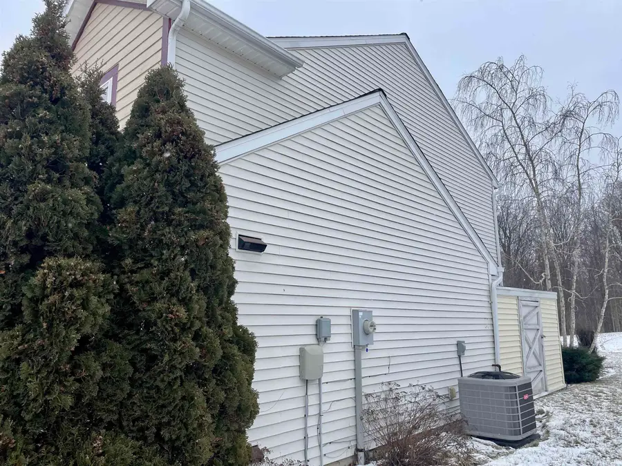 3025 Trappers Cove, Huntington, IN 46750 - Image #2