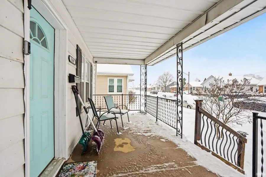 519 W 10th Street, Mishawaka, IN 46544 - #3