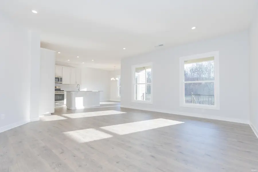 2810 Willow Creek Drive, Evansville, IN 47712 - Image #2