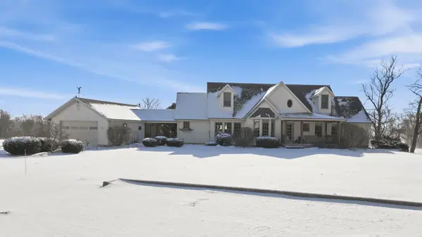 12172 County Road 44, Millersburg, IN 46543