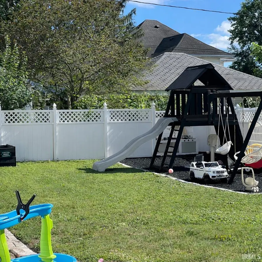 915 W Walnut Street, Kokomo, IN 46901 - #2